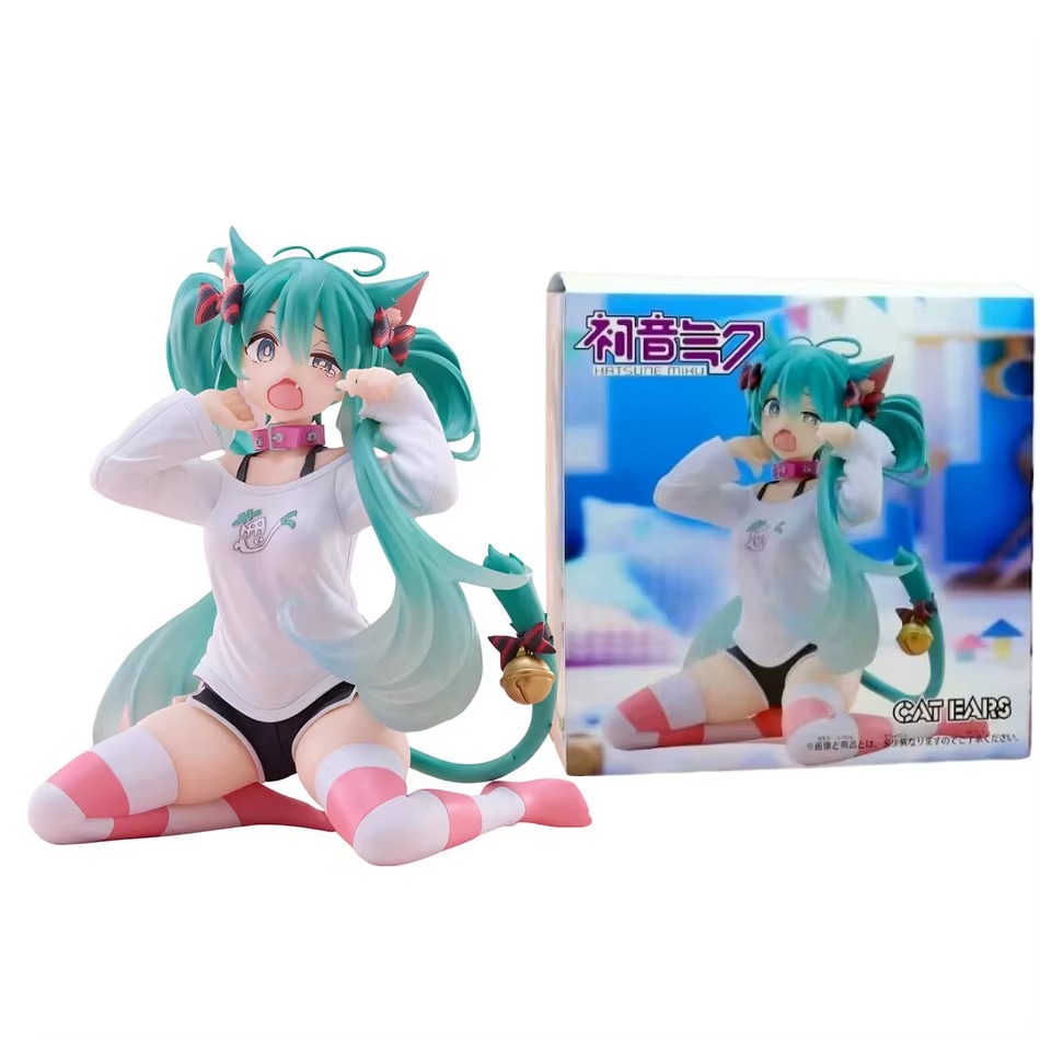 Hatsune Miku Cute Figure – 12cm PVC Anime Collectible Desktop Model