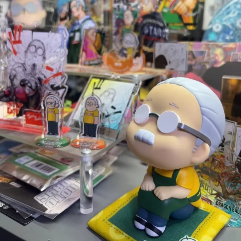 Sakamoto Tarou Look Up Figure 11cm – Sakamoto Days PVC Anime Collectible Kawaii Sitting Figure with Asakura Shin Style Model Gift – Image 8